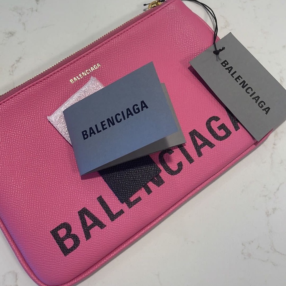 Balenciaga Pouch - Picture 5 of 5